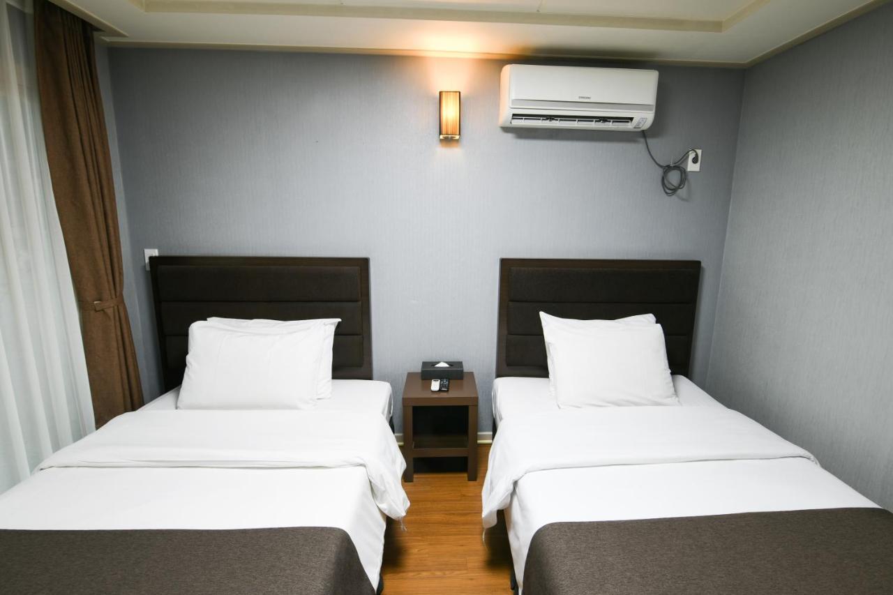 Jeju Airport Hotel Buitenkant foto